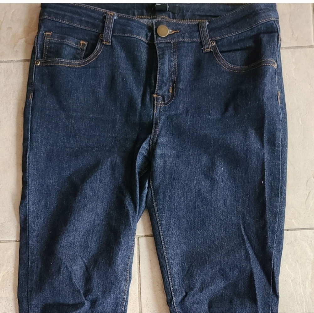 Forever 21 sz 28 dark blue denim skinny jeans